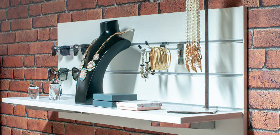 D17L Dressed with Slatwall Shelf