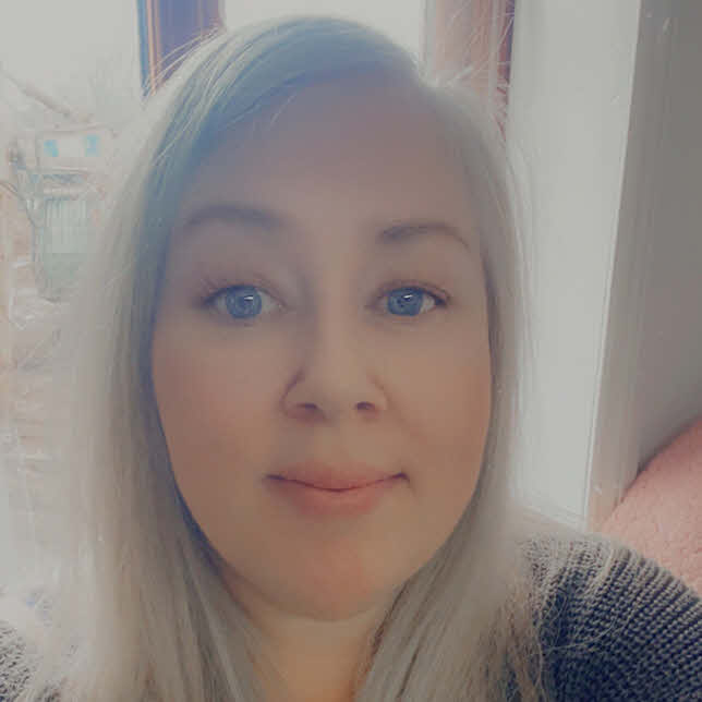 Jo - Sales Adminstrator