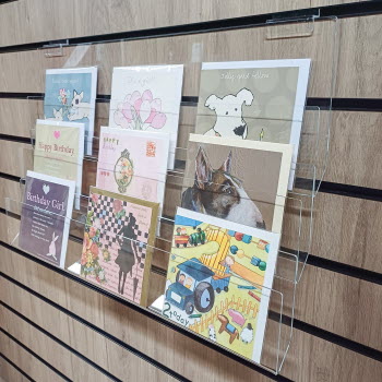 G7-Angled-Dressed-Cards-Insitu-EA